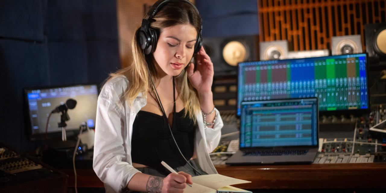 Creative Processes for Bedroom Producers