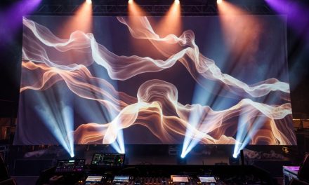 Stage Drops That Last: Materials, Printing, and Build Choices That Elevate Live Visuals