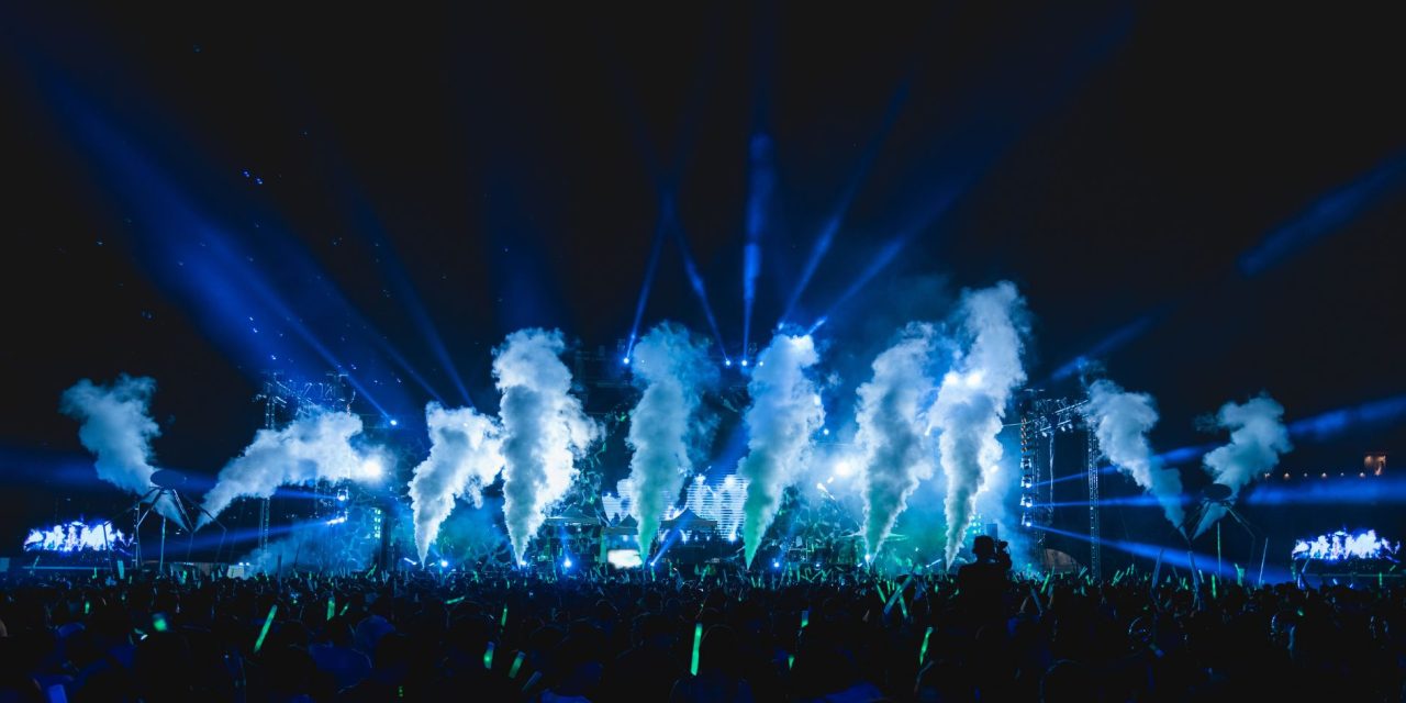 How Lighting and Visual Effects Transform Live Stage Productions